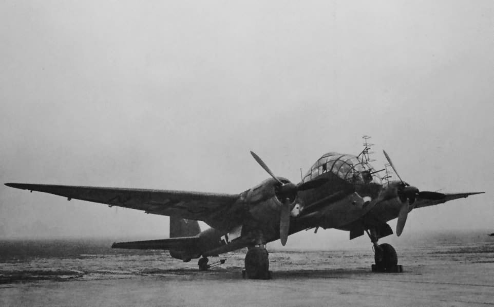 Ju 188 E-1 中型轰炸机(宝马发动机)