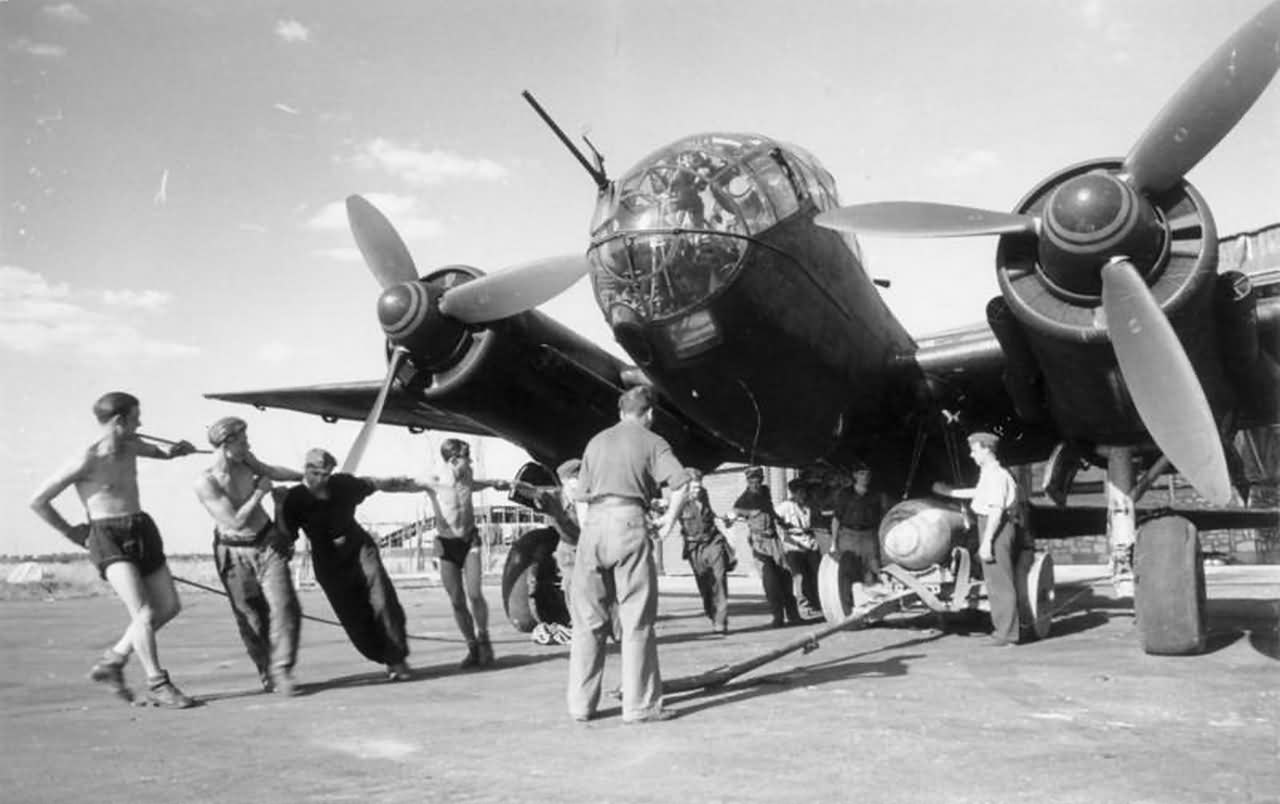 Ju 188 A-2 中型轰炸机(尤莫发动机)
