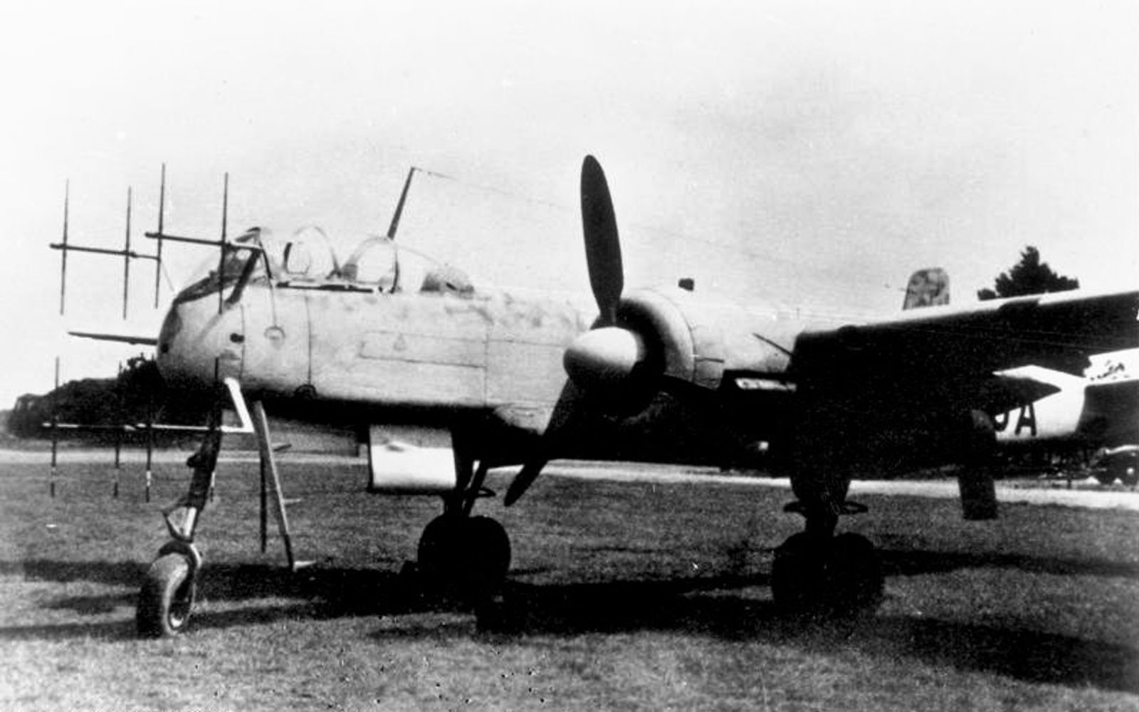 亨克尔 He 219A-2/R1 夜间战斗机