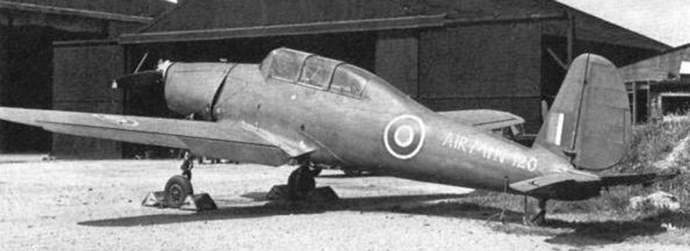 1945年，德国战败投降后，英国皇家空军在胡苏姆机场缴获了这架 Ar 96B 高级教练机，编号 AM120。盟军系统地收集德国航空装备用于战后评估，以研究德国空军的飞行员训练体系，该机于1947年在英国伍德利被拆解报废。