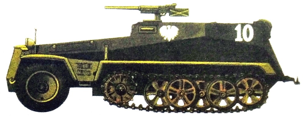 1945年,波美拉尼亚(波罗的海沿岸地区),隶属德军第13炮兵团的一辆250/10半履带装甲炮车。