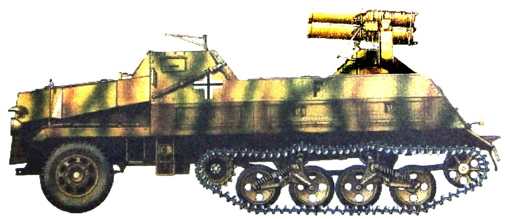 1944年8月，法国诺曼底地区，德军一辆不明单位的Sd.Kfz.4/1半履带装甲火箭炮车。