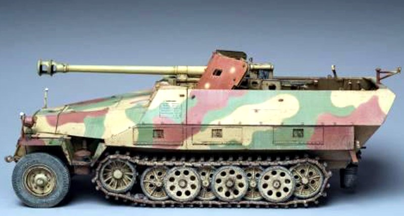 251/22型半履带装甲炮车 （75毫米坦克歼击炮车）