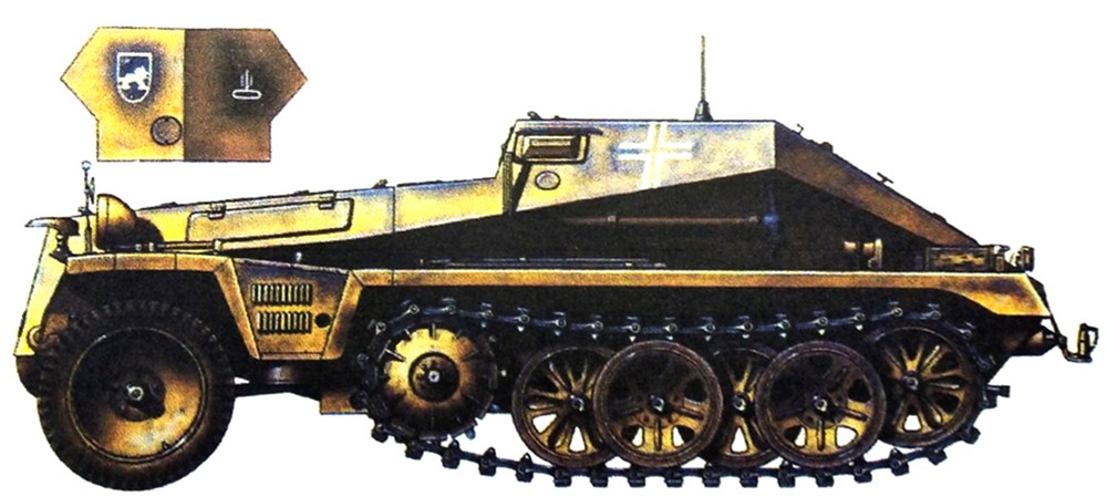 1942年7月,东线苏联战场克里米亚地区,德军第190突击炮营的一辆Sd.Kfz.252半履带装甲弹药运载车。