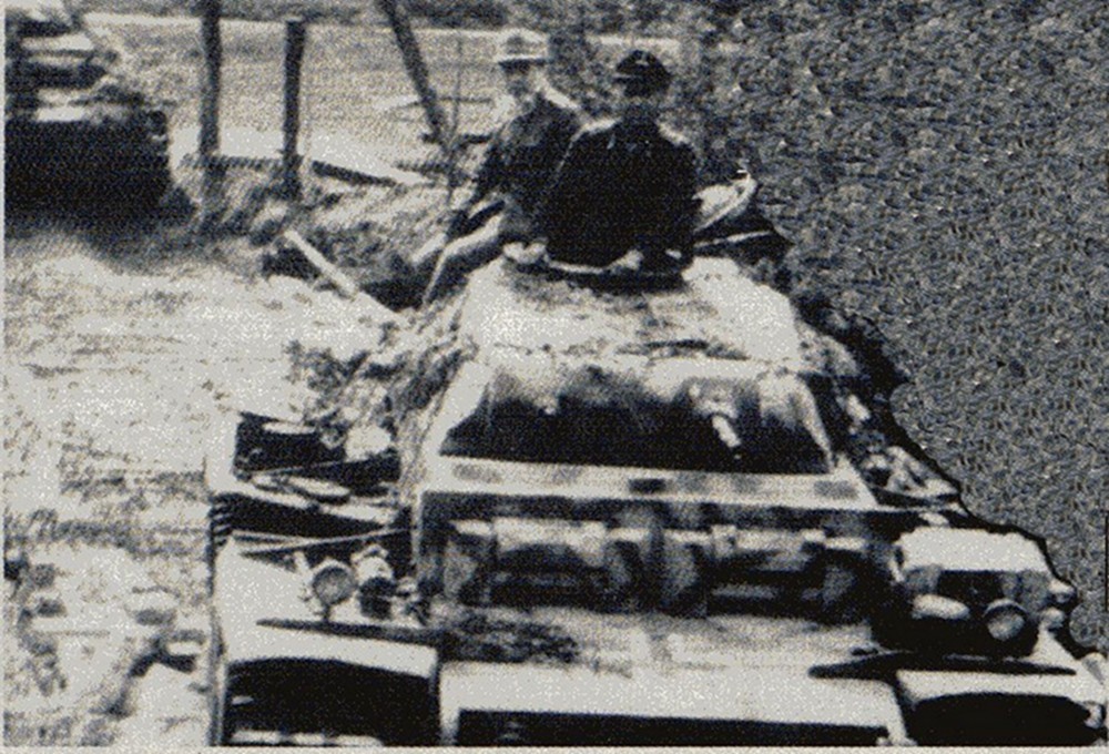 1944年春天,第13宪兵装甲连的Ⅱ号J型坦克,该型坦克参与了在巴尔干地区的德军反游击作战。