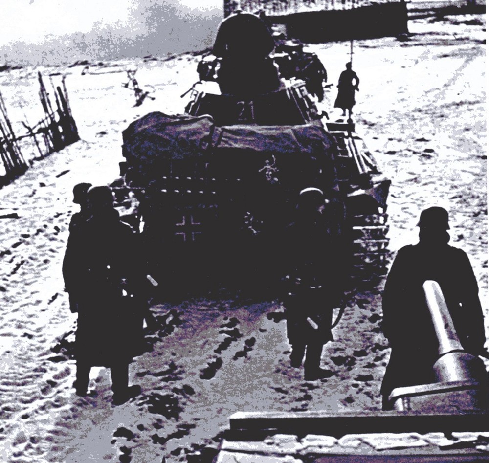 1941年11月,在苏联南部作战的德军Ⅲ号G型坦克。