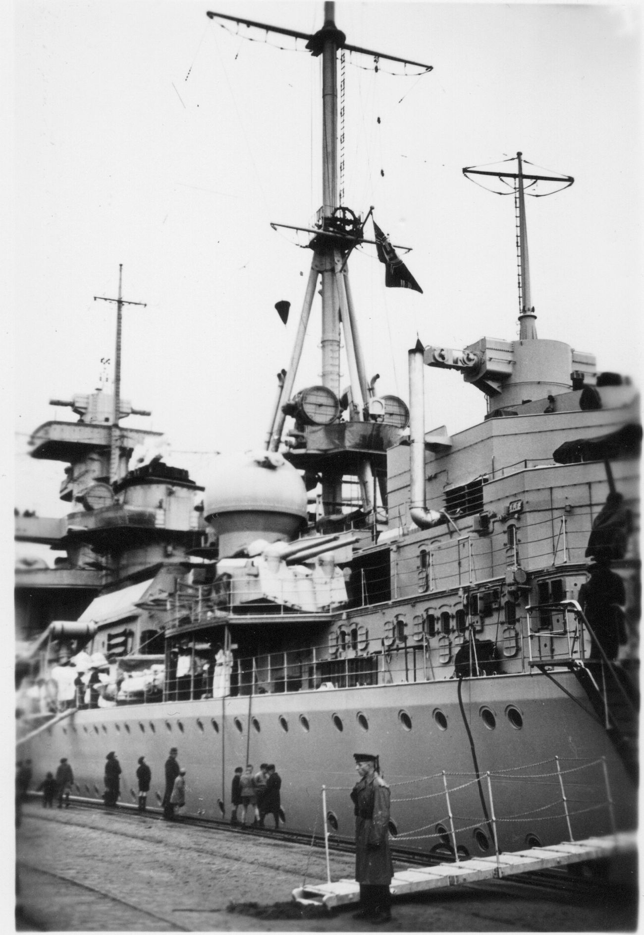 希佩尔海军上将号(Admiral Hipper)