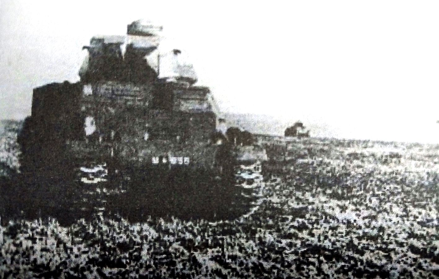 1940年，「法国战役」期间，法国战场，法军第3装甲师的索玛S-35中型坦克。