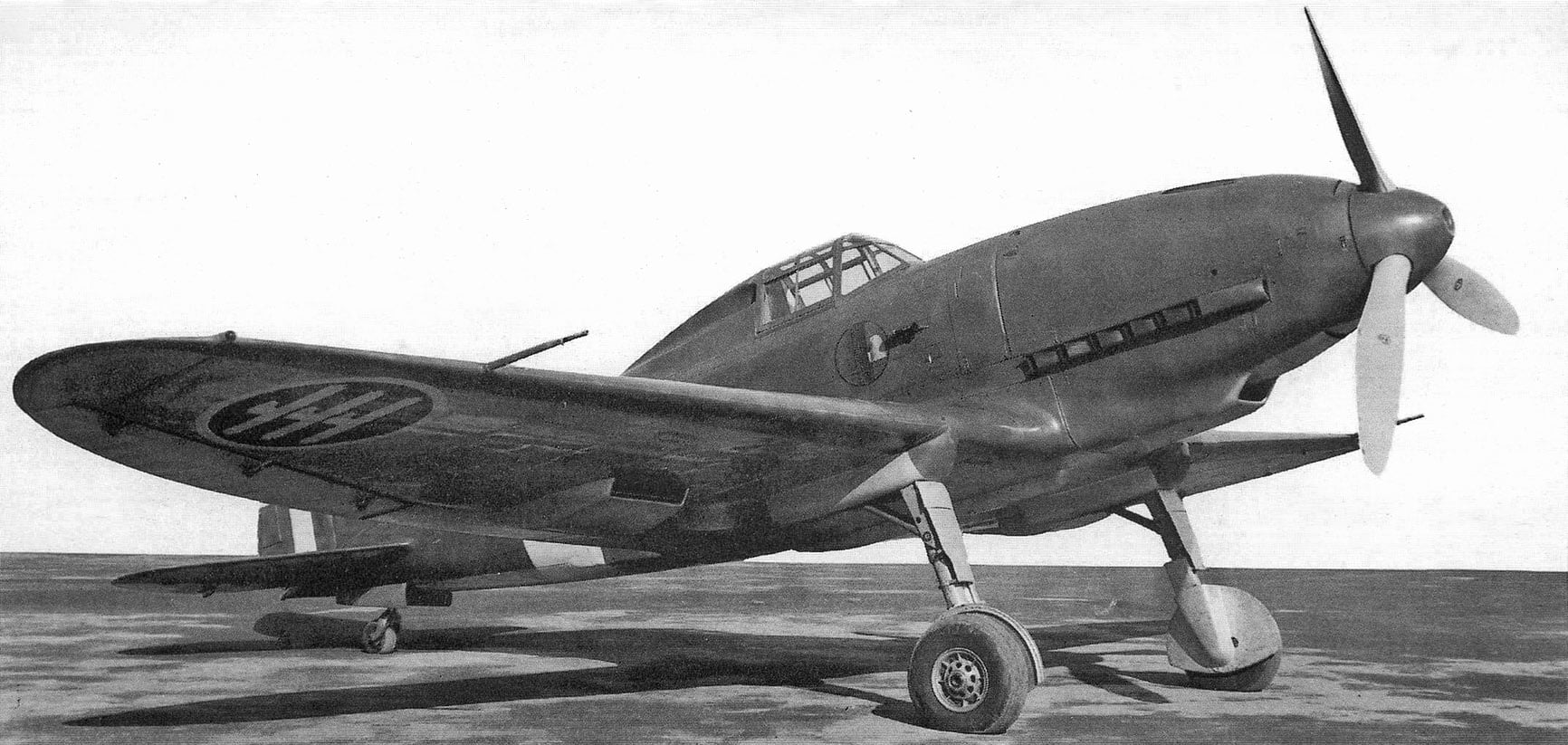雷贾尼 Re.2001「隼II」战斗机标准照。