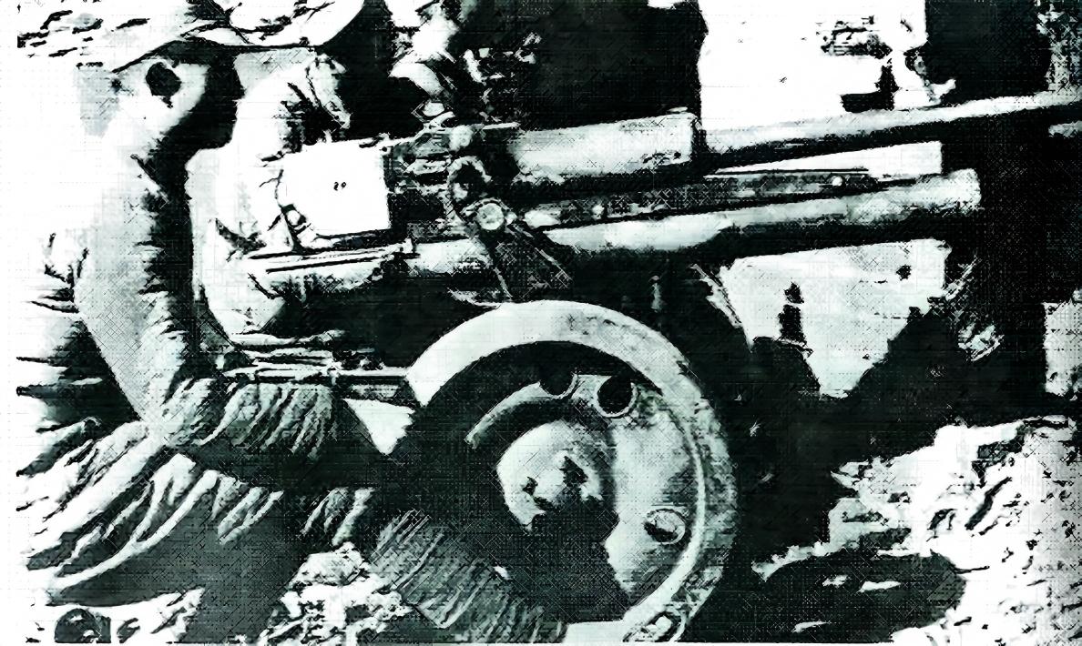 1935年款47/32型反坦克炮也曾出现在中国战场上。