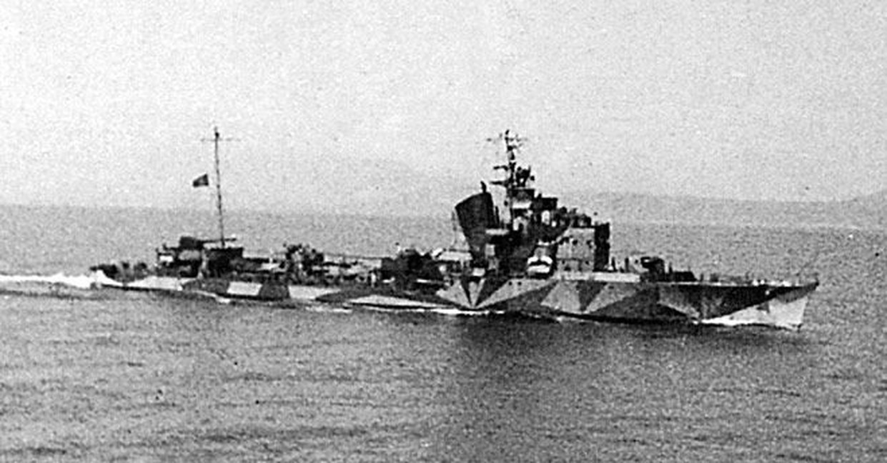 箭级驱逐舰萨埃塔号（Saetta）1942年的影像。该舰于1943年2月3日在地中海中部触上英国布雷舰阿布迪尔号布设的水雷后沉没。