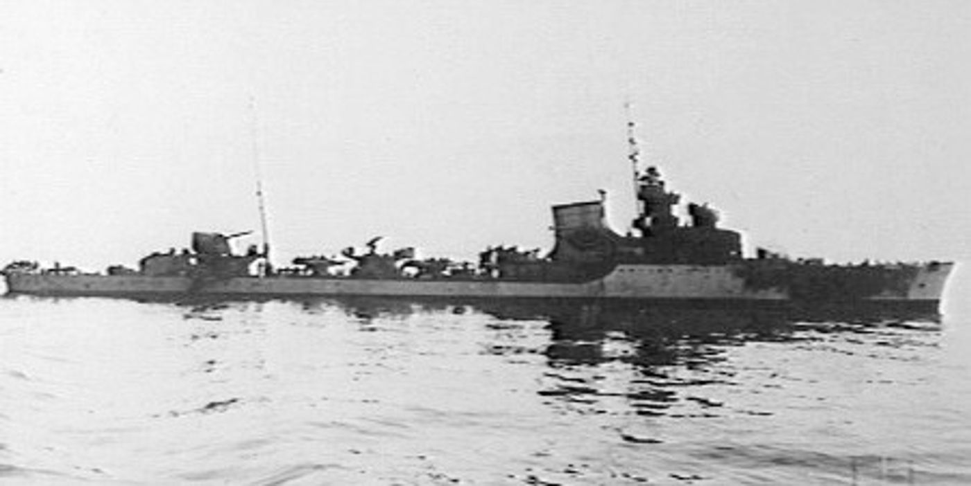阿蒂利埃号于1940年10月12日帕瑟罗角海战中遭英国巡洋舰编队重创，停船并弃船，舰艏起火。次日这艘舰艇被赶来的英国巡洋舰约克号击沉，是士兵级在二战中的首次战沉。