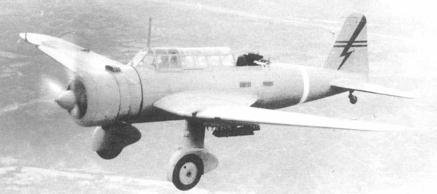 隶属飞行第31战队的九七式轻爆(Ki-30)。