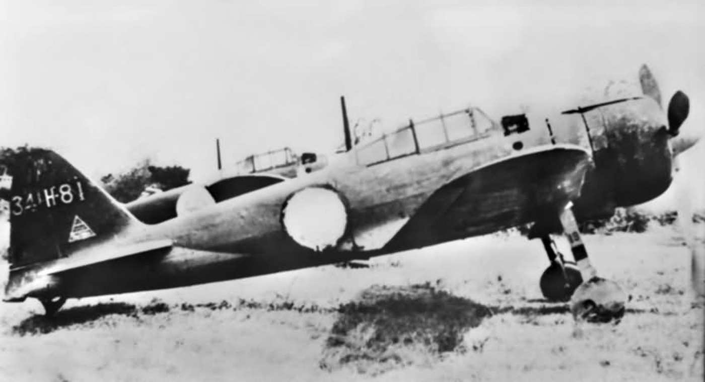 1945年,战争末期,第341航空队所属零式(编号「341-H-81」)的照片,此时日军航空力量在自身损失与盟军压制下已趋衰竭。