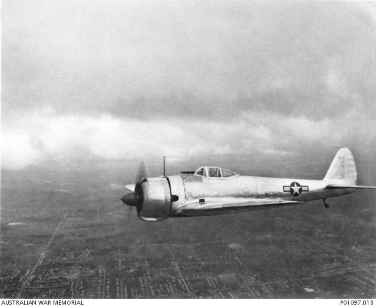 1943年，一架被美军缴获的一式战斗机（Ki-43-Ib型）在澳大利亚布里斯班上空飞行。