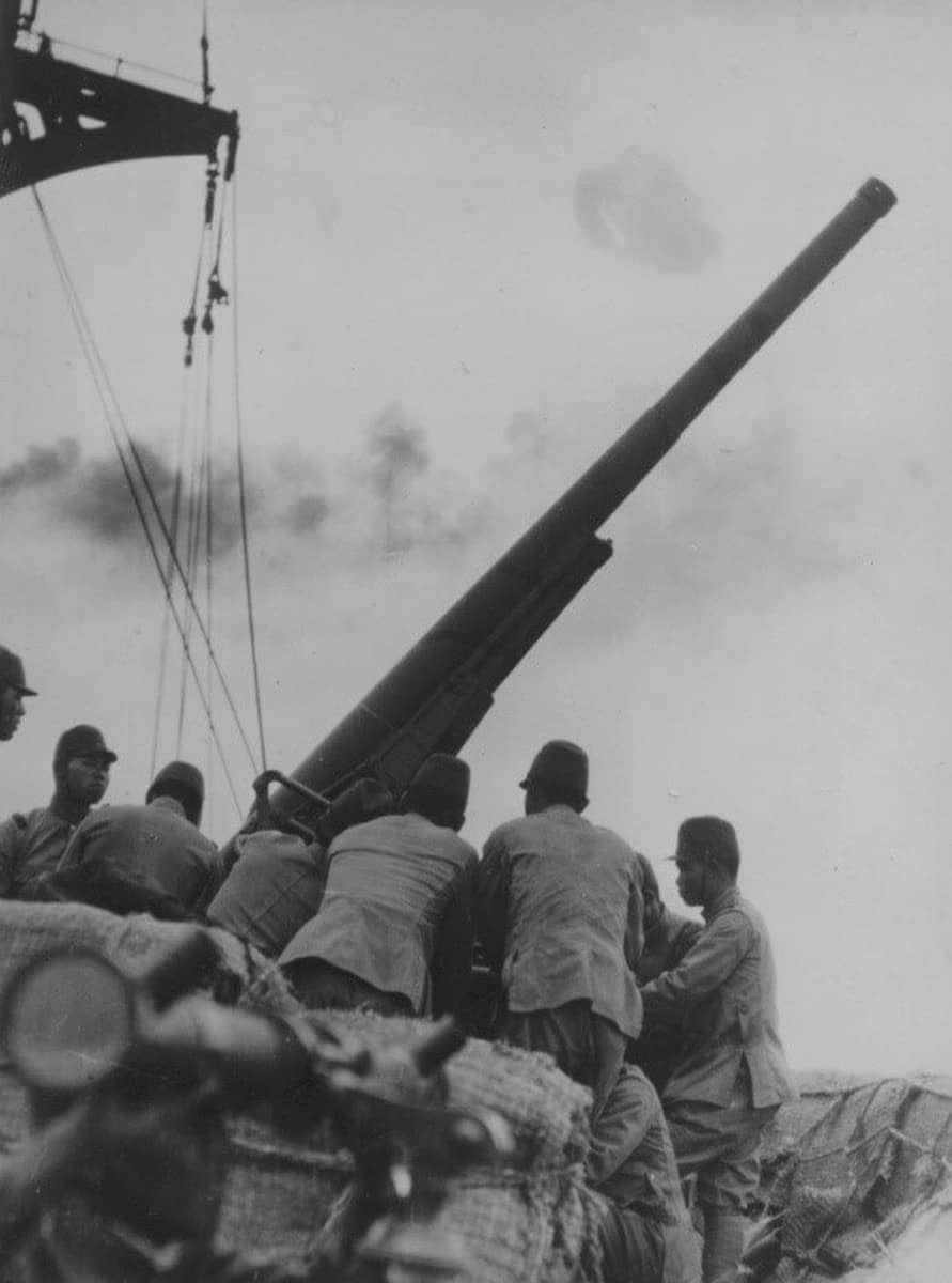 本土防空作战中的日军八八式75毫米高射炮。