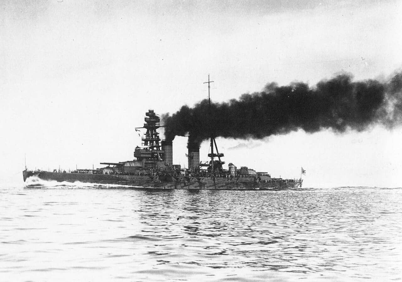 1920年9月30日,进行海试中的「长门」号战列舰。