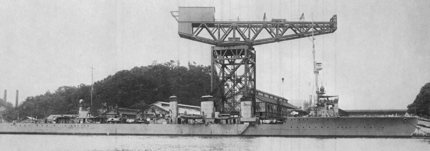 1919年，建造期间、接近完工的「天龙」号轻巡洋舰。