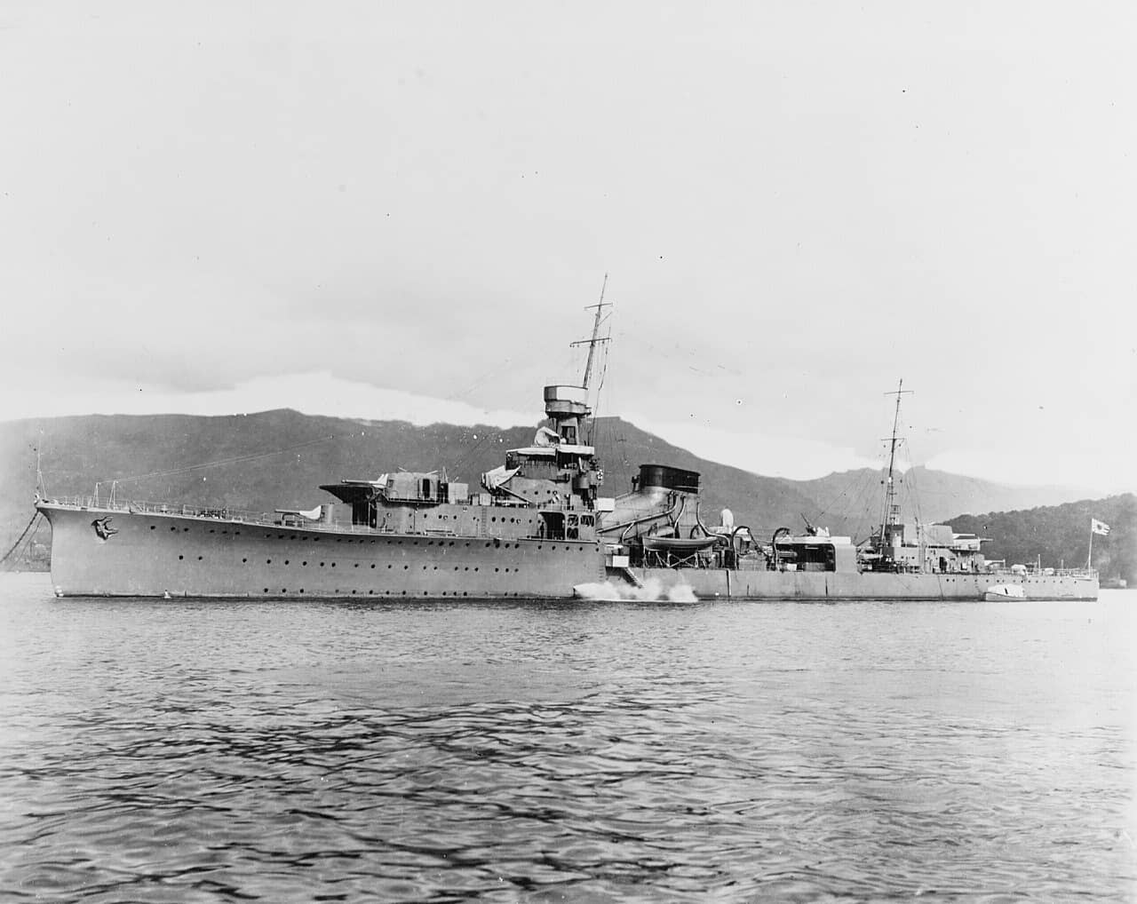 1924年11月15日拍摄的的「夕张」号轻巡洋舰。