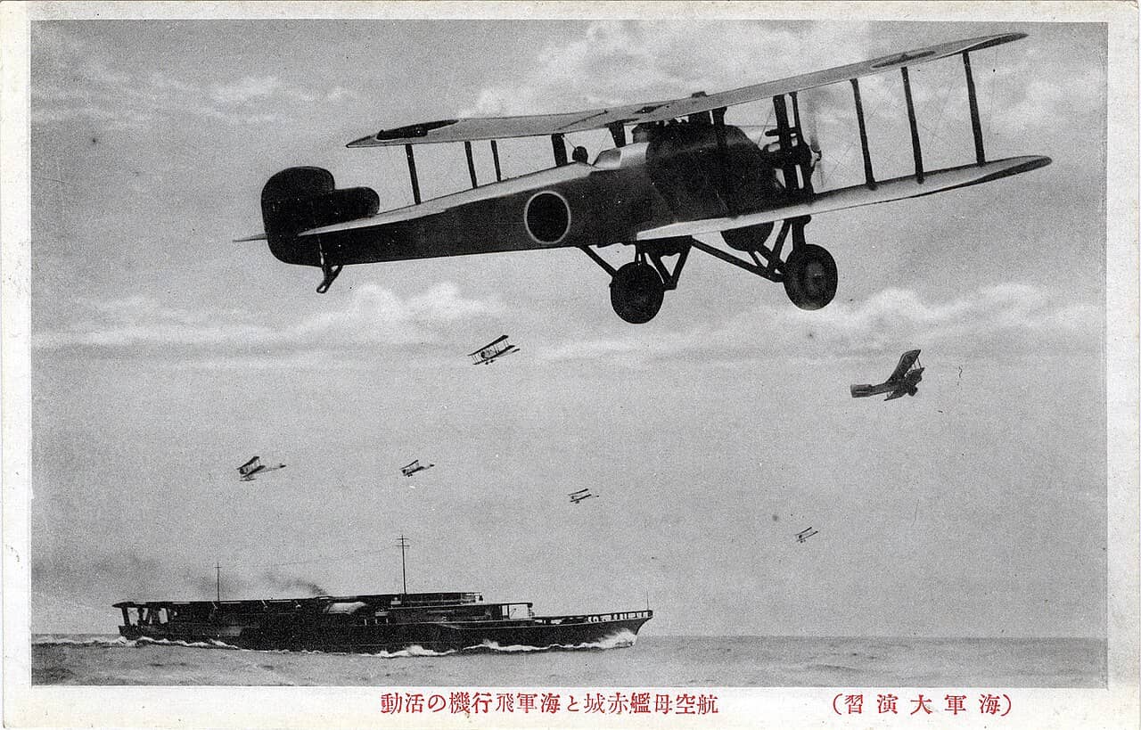 日军宣传画:赤城号与三菱B1M轰炸机。注:其制作时间大约在1935年左右。