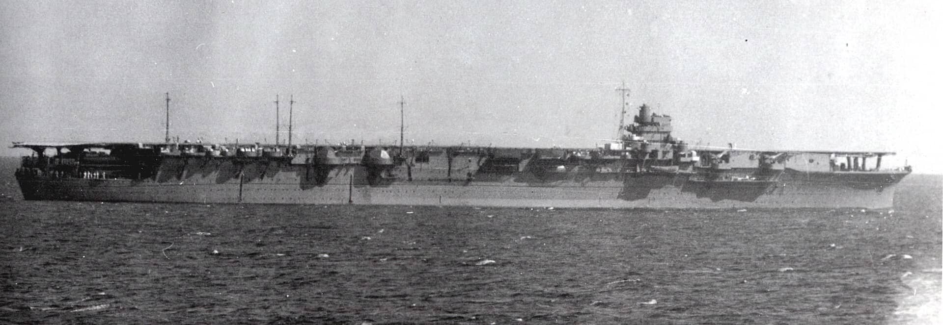 1941年11月「珍珠港偷袭」前拍摄的瑞鹤号航空母舰。