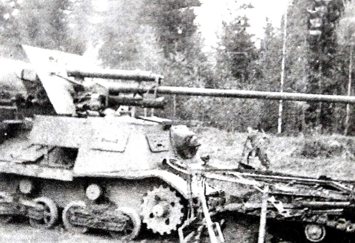 1941-1942年间，「苏德战争」期间，一辆准备上战场的ZiS-30反坦克炮车。
