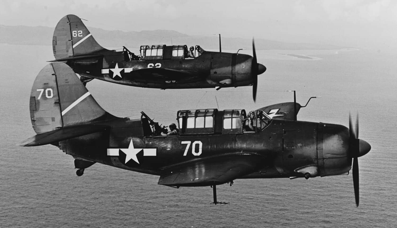 柯蒂斯 SB2C-1C「地狱俯冲者」俯冲轰炸机