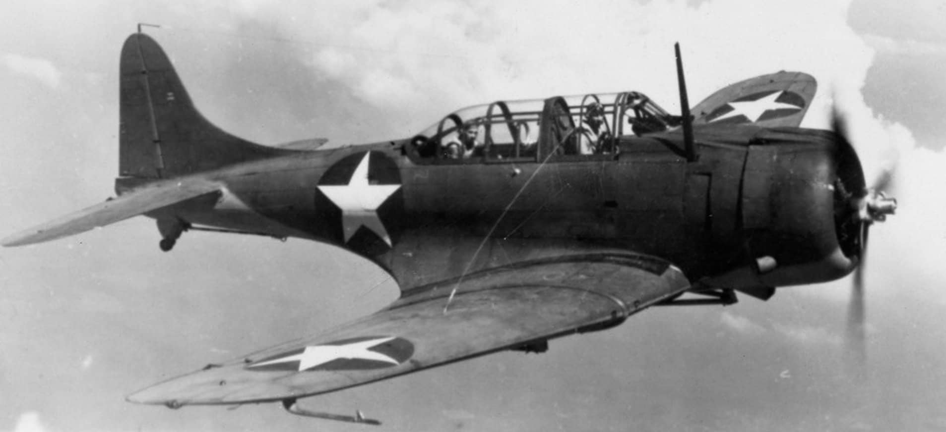 道格拉斯 SBD-3「无畏」俯冲轰炸机
