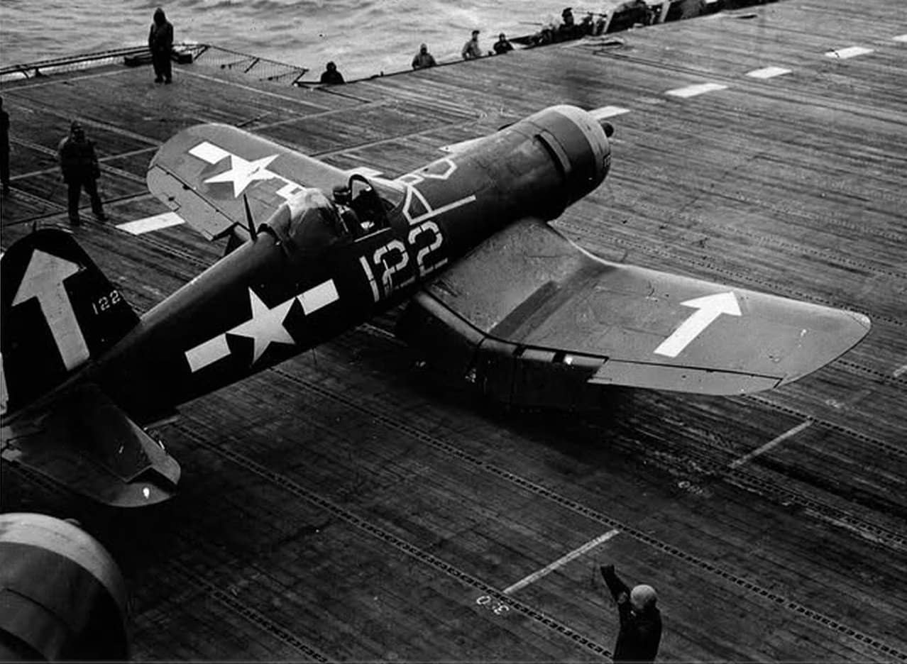 钱斯沃特 F4U-1D 「海盗」战斗轰炸机