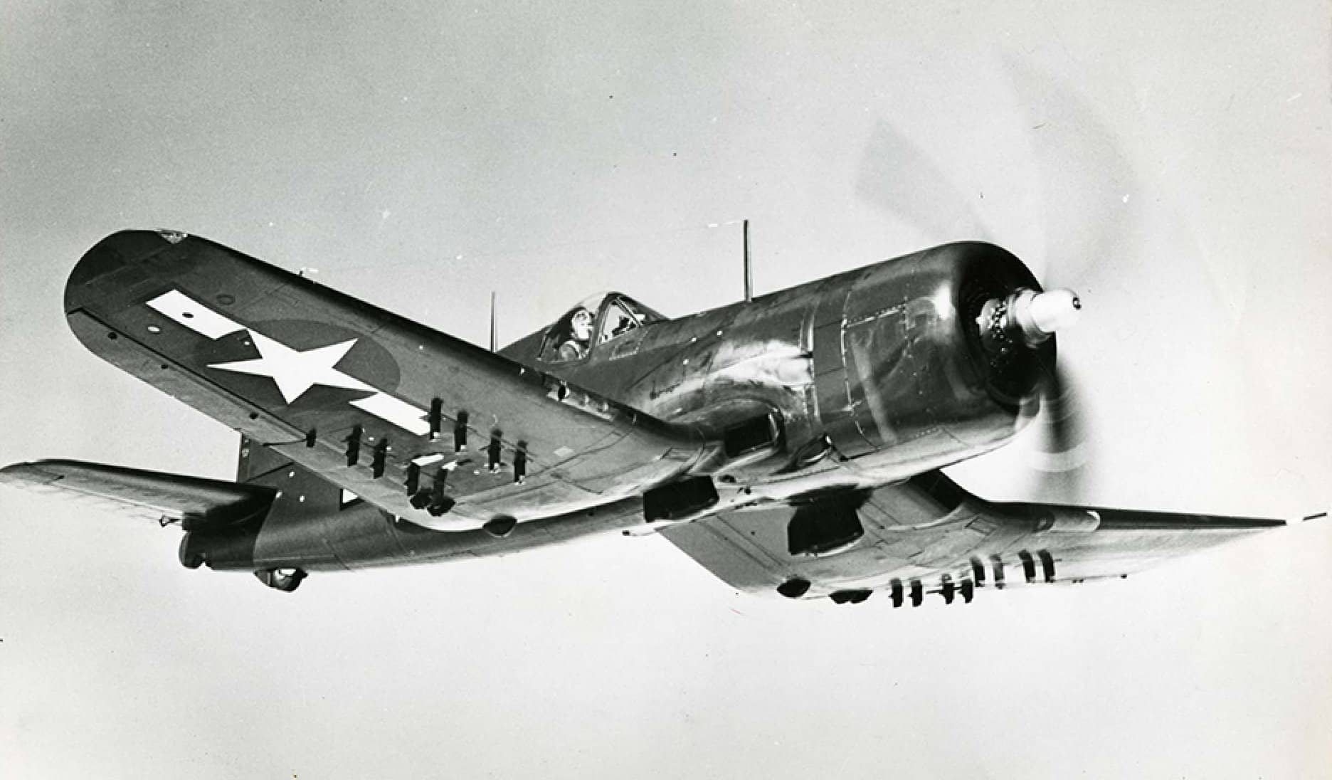 钱斯沃特 F4U-4 「海盗」战斗机