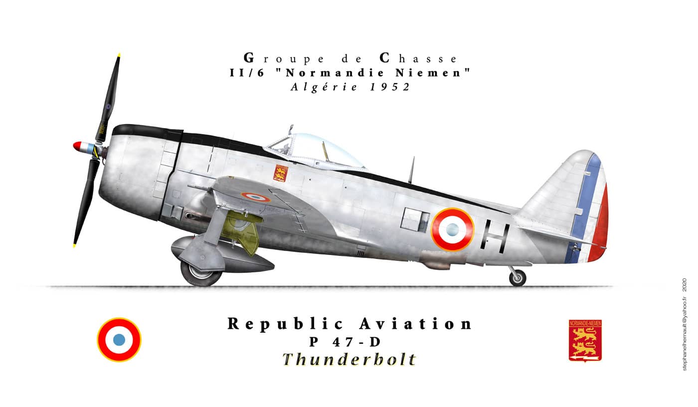 绘图:1952年部署在法属阿尔及利亚的法国空军P-47D「雷电」战斗机,注意其座舱罩为水滴形。注:P-47D早期型仍是剃刀背座舱罩,后期型(自D-25批次起)改用了水滴座舱罩。