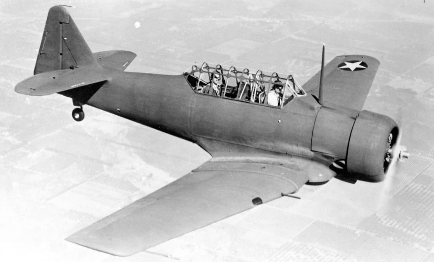 北美 AT-6「德州人」高级教练机(陆军型)