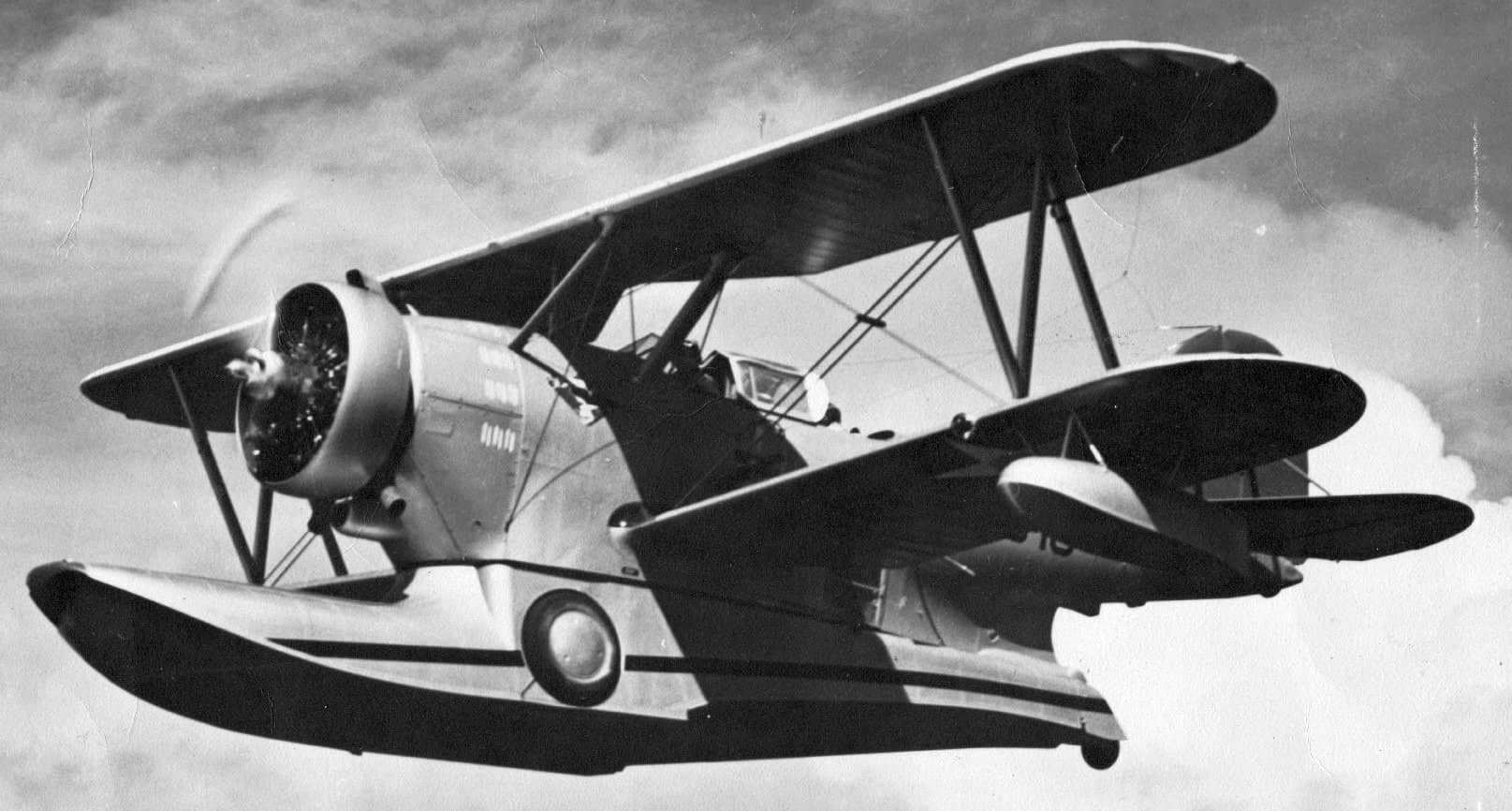 格鲁曼 J2F-1 水陆两用机