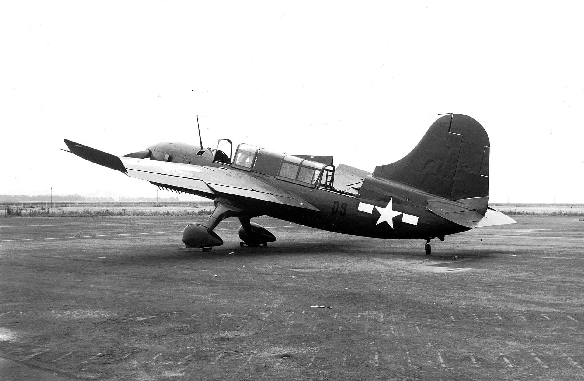 1946年,一架停在圣安娜海军航空站(NAS Santa Ana)的柯蒂斯SO3C-1K「海鸥」(序列号:BuNo 4744)。