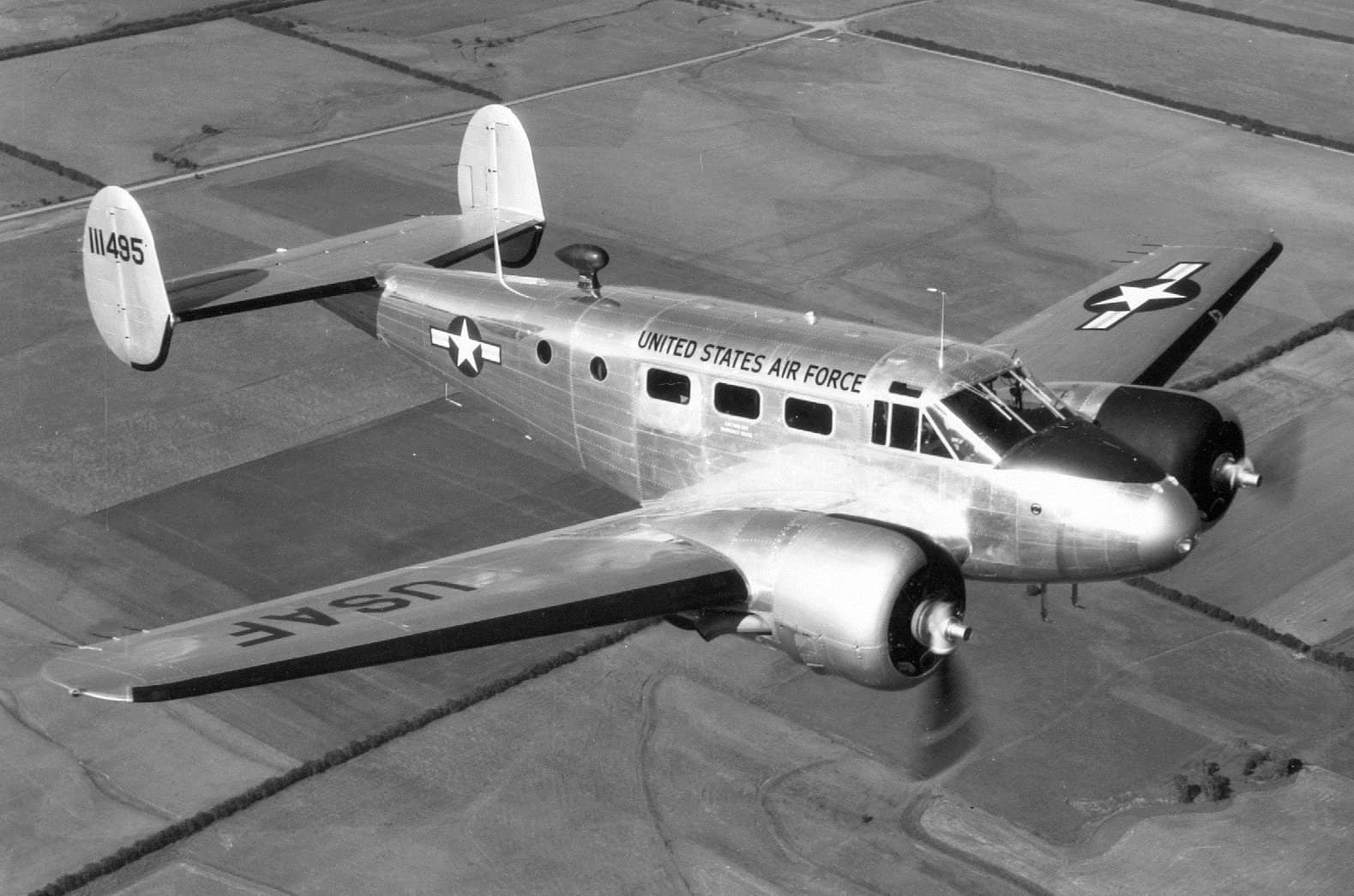 比奇 C-45「探险家」轻型运输机