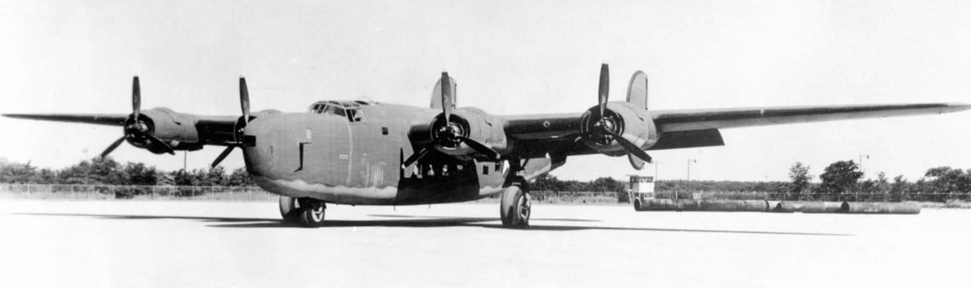 联合 C-87「解放者快运」标准型运输机