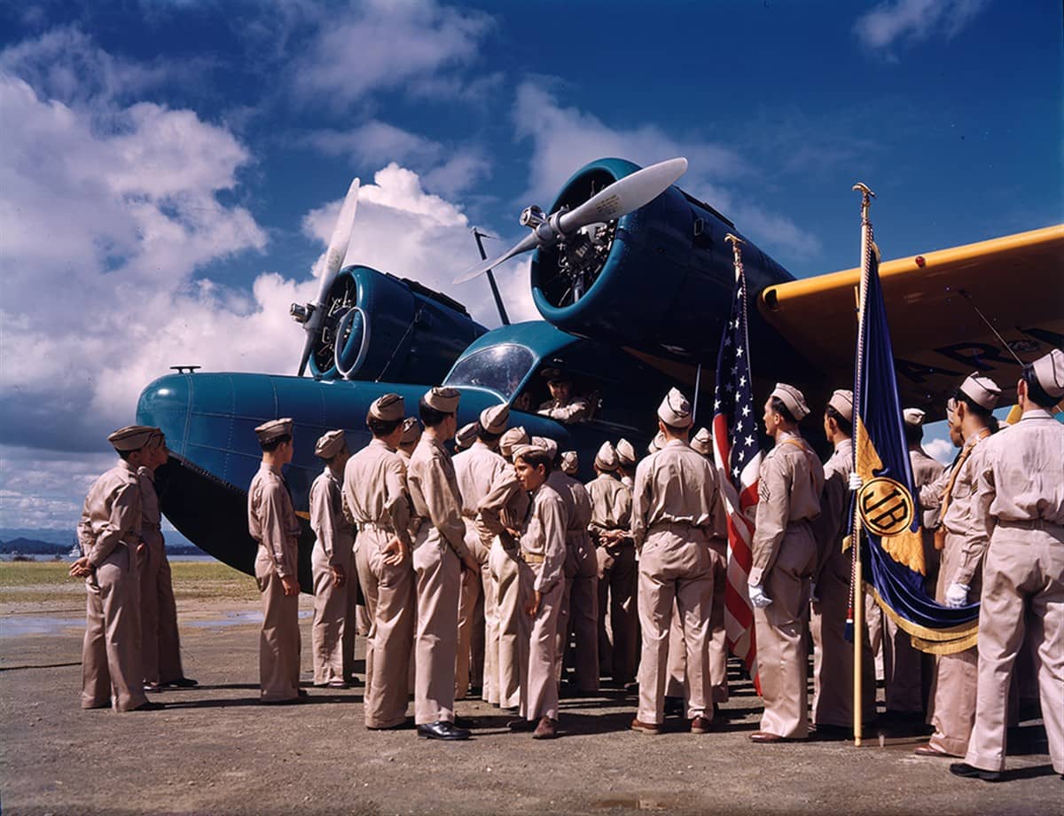 1939年,波多黎各的一个少年航空爱好者团体与一架格鲁曼 G-21「鹅」水陆两用机合影,展现了二战前夕「鹅」在加勒比地区的民用运营场景。